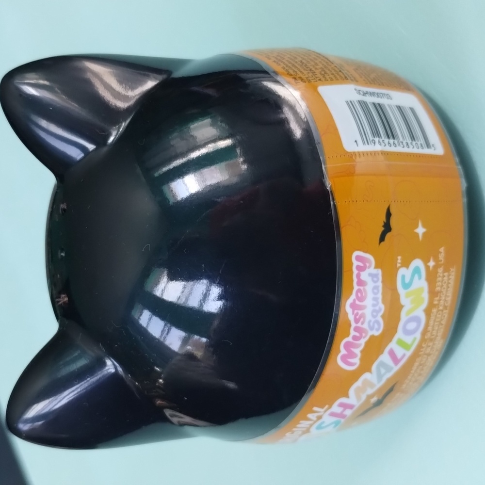 Squishmallow Halloween Mystery Squad - Picture 2 of 2